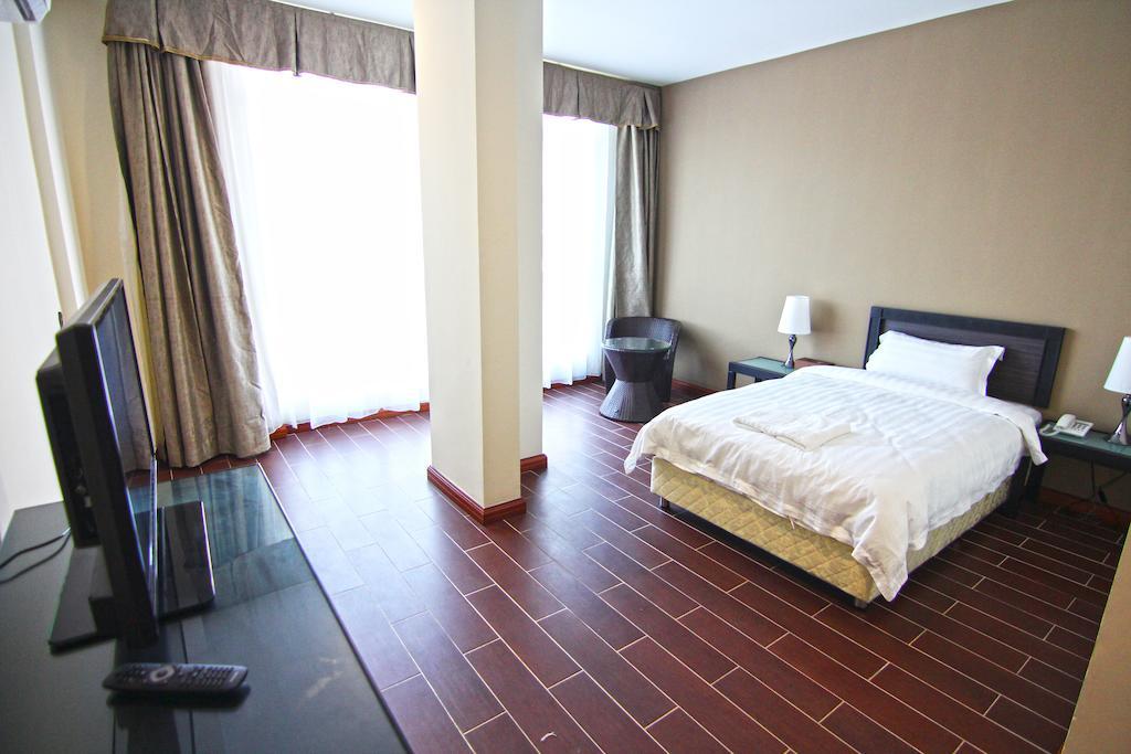 ปูตาตาน แพลตตินั่ม โฮเต็ล Hotel โกตาคินาบาลู ห้อง รูปภาพ
