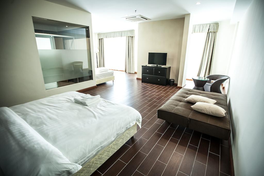 ปูตาตาน แพลตตินั่ม โฮเต็ล Hotel โกตาคินาบาลู ห้อง รูปภาพ