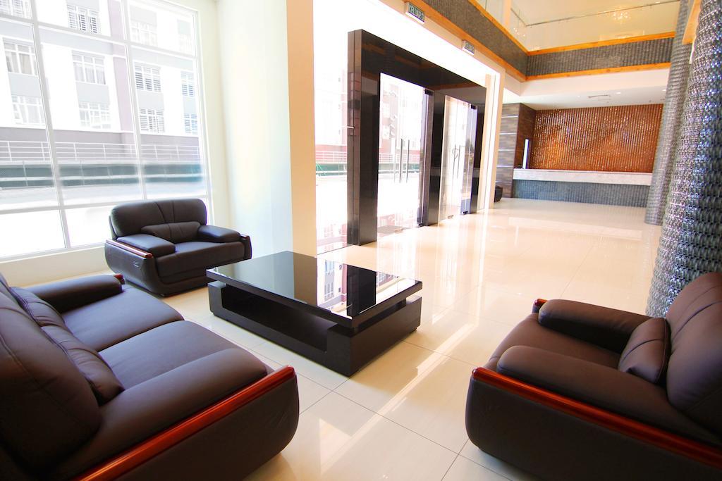 ปูตาตาน แพลตตินั่ม โฮเต็ล Hotel โกตาคินาบาลู ภายนอก รูปภาพ