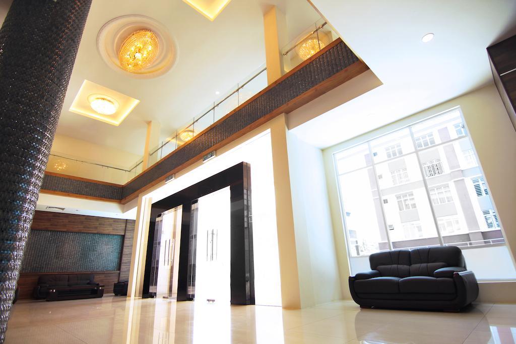 ปูตาตาน แพลตตินั่ม โฮเต็ล Hotel โกตาคินาบาลู ภายนอก รูปภาพ