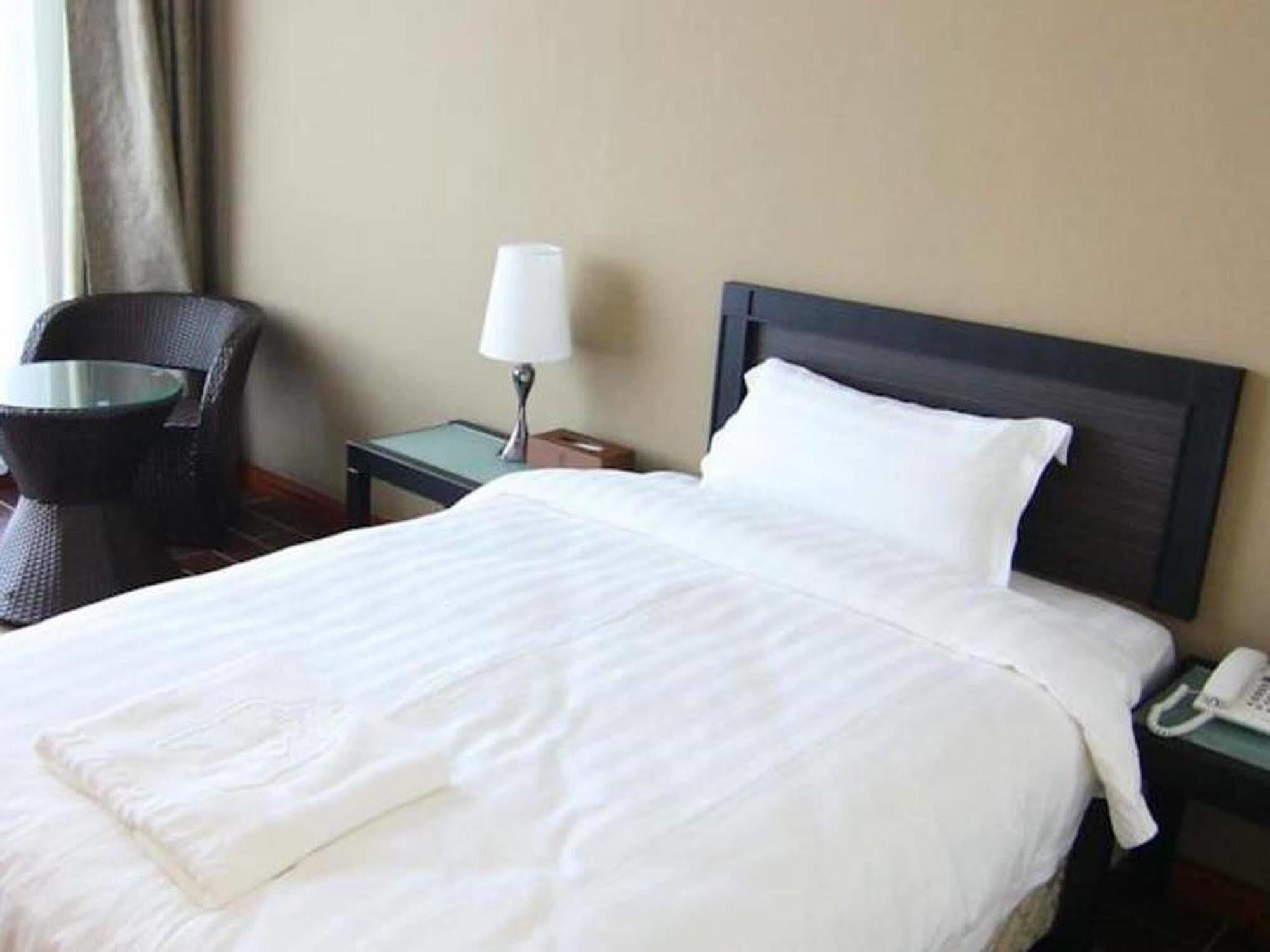 ปูตาตาน แพลตตินั่ม โฮเต็ล Hotel โกตาคินาบาลู ภายนอก รูปภาพ